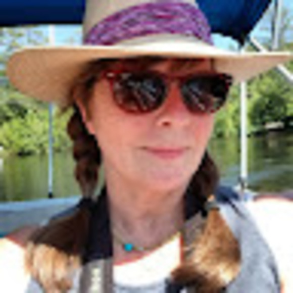 Meet your Posher, Ma - Picture 1 of 1